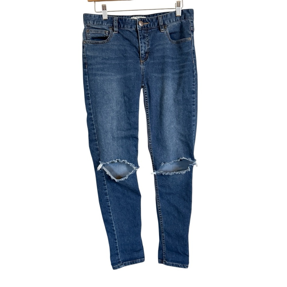 Free People Ripped Skinny Jeans Women’s Size 28